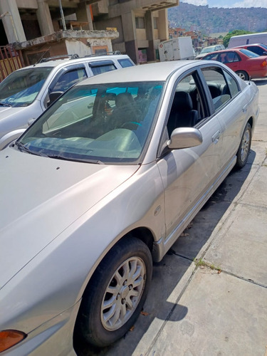 Vendo Mitsubishi Galant V6 Año 2002