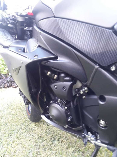 Yamaha R1