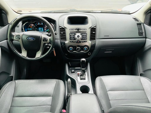 Imagem 12 de 15 de Ford Ranger Limited 3.2 Branco 2013