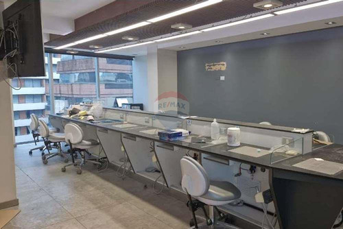 Espectacular Oficina En Guardia Vieja