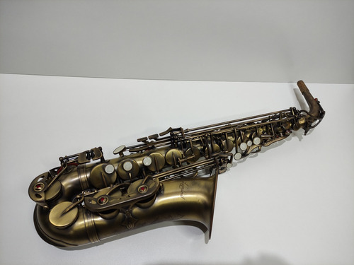 Saxofone Mib Alto Lumini Escovado Dourado Zerado Completo