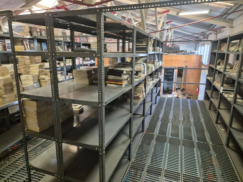 Bodega Comercial Mackenna Con Maule