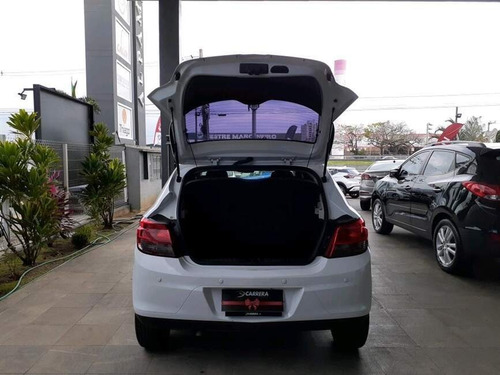 Imagem 11 de 12 de Onix 1.4 Mpfi Ltz 8v Flex 4p Manual