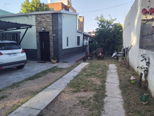 2 Casas De 2 Dormitorios Cada Una