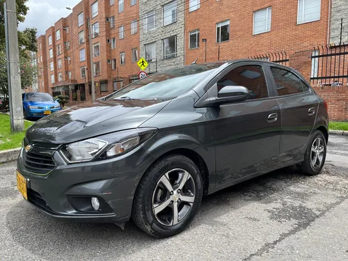 Chevrolet Onix 1.4 Ltz 4 p