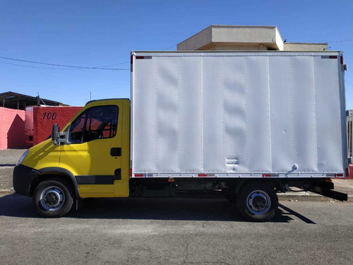 Iveco Daily 35s14 2014 Baú Covelp Americana