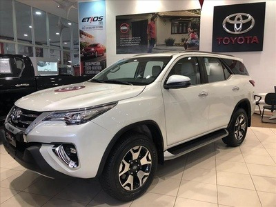 Toyota Sw4 2.8 Tdi Srx Diamond 7l 4x4 Aut. 5p 2019
