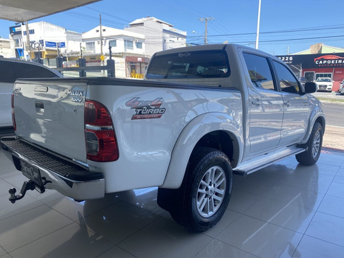 Imagem 3 de 11 de Hilux Cd D4-d 4x4 3.0 Tdi Dies. Mec.