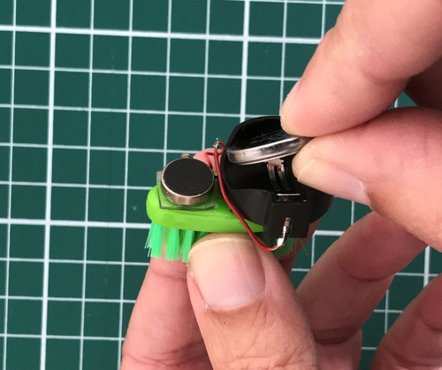 Imagem 3 de 3 de Kit Robo Escova De Dente Da Revista Mecatronica Jovem