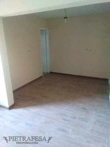 Imagen 10 de 15 de Apartamento En Venta- 2 Dormitorios 1 Baño Con Patio - Cochera - Av. Corrientes - Malvin Norte