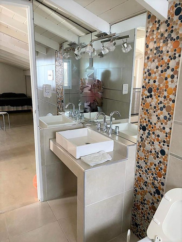 Casa 5 Amb. Reciclada En V. Lopez