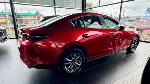 Mazda 3 Touring At Mhev (paño) 2025