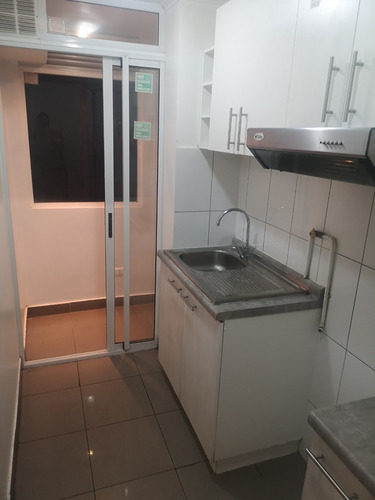 Acogedor Depto. Carvajal 458, La Cisterna (2d, 1b, Terraza)