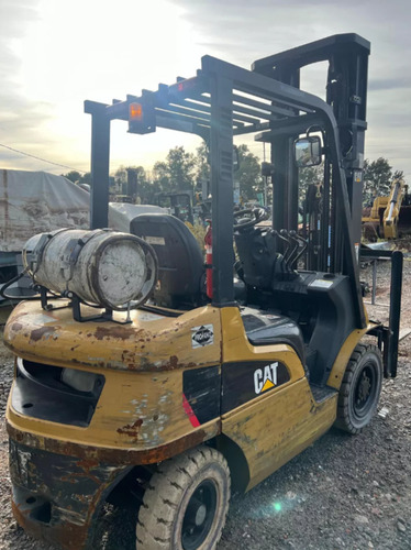Autoelevador Cat Gp25 2500kg Torre 6mts C/desp Año 2018