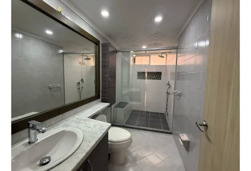 Apartamento Duplex En Laureles,primer Piso