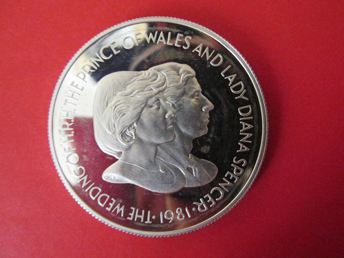 Moneda 50 Pence Plata Matrimonio Principe Carlos  Diana 1981