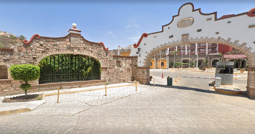 Local En Renta En El Hotel Real De Minas De 160 Metros Cuadrados