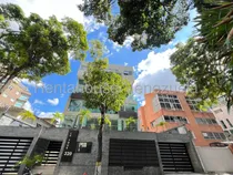 Comprar Que Significa Invertir En Este Ph . 1-está En La Zona Mas Céntrica De La Capital. 2- Urbanización Cerrada Con Vigilancia.·3-son Edificios De Baja Altura. Son Los Naranjos De  Las Mercedes 