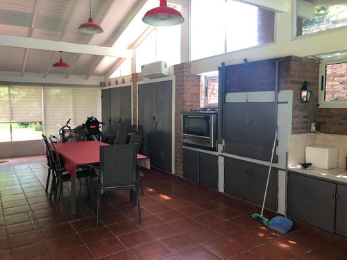 Imagen 15 de 18 de Casa - Barrio Parque Leloir
