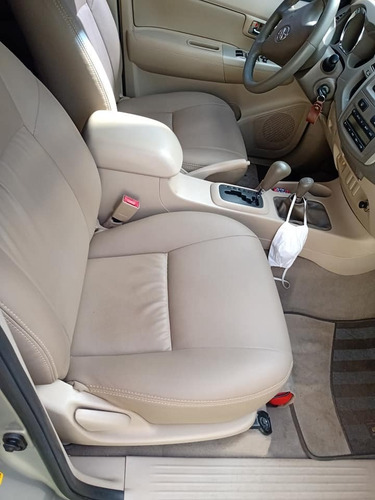 Toyota Sw4 3.0 Srv 4x4 Aut.