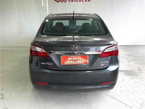 Imagem 4 de 10 de Hyundai Hb20s 1.6 Comfort Plus 16v Flex 4p Manual