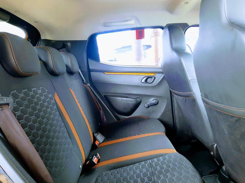 Imagem 6 de 8 de Renault Kwid Outsider 1.0 Flex 12v 5p Mec.