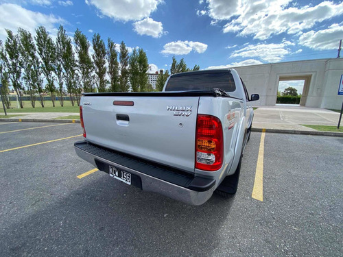 Toyota Hilux 3.0 Cd Srv Cuero I 171cv 4x4 2011