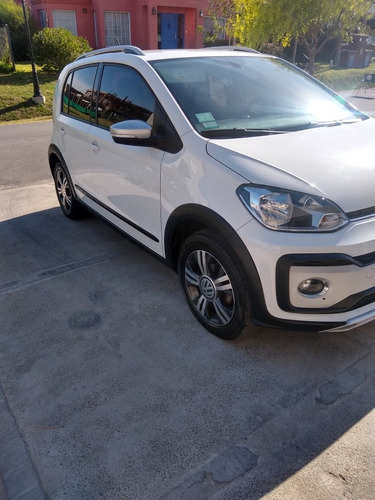Volkswagen Up! 2019 1.0 Cross Up!