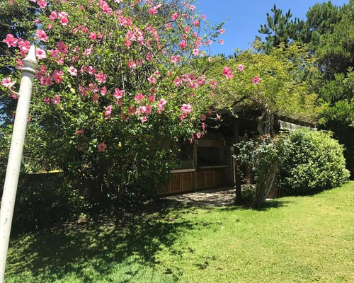 Casa En Venta De 4 Dormitorios En San Rafael