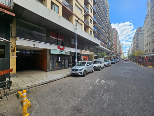 Imagen 6 de 12 de Cochera Fija En Venta Centro