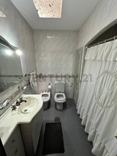 Venta Lote Moreno 975 Quilmes 8.66x30 Zonificación R1 73
