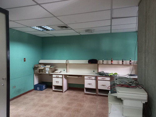 Imagen 12 de 12 de Amplia Oficina En El Mejor Centro Comercial Empresarial Del Oeste En Montalbán