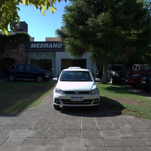 Imagen 2 de 16 de Volkswagen Voyage 1.6 Msi