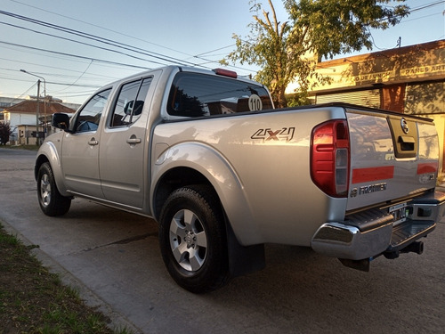 Nissan Frontier 2010 2.5 Le Cab Doble At 4x4