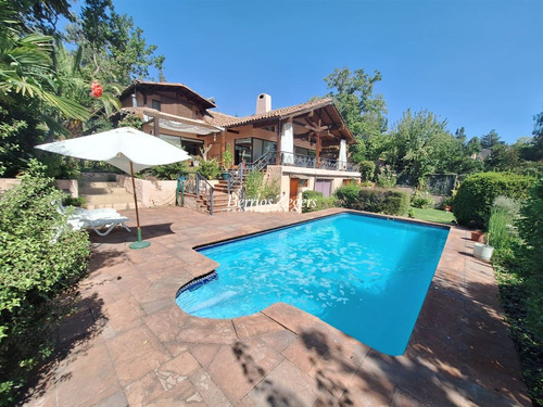 Casa En Arriendo De 4 Dorm. En Las Condes Quinchamali