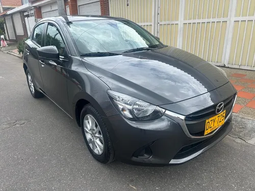 Mazda 2 At Unico Dueño