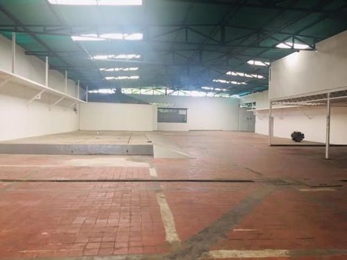 Imagen 21 de 30 de Gran Galpón Moderno Plano Zona Altamente Industrial Y Comercial Salidas Gandolas Camiones