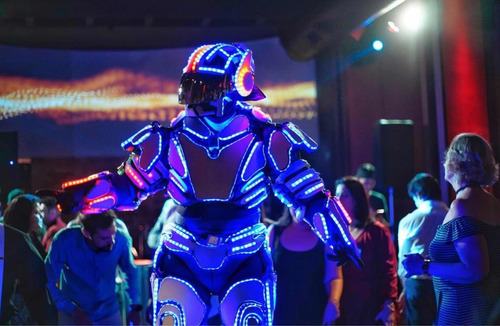 Imagem 1 de 5 de Robô Megatron Para Festa