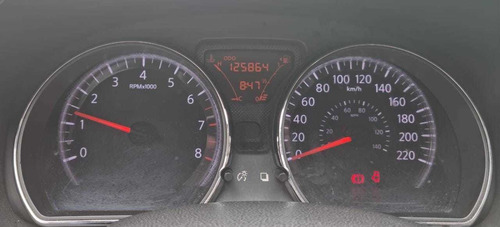 Imagem 8 de 8 de Nissan Versa 1.6 Sl