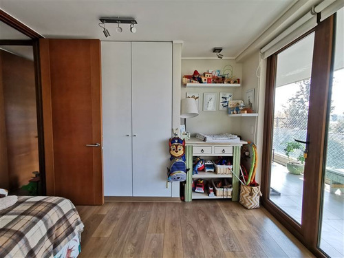 Departamento En Arriendo De 2 Dorm. En Vitacura