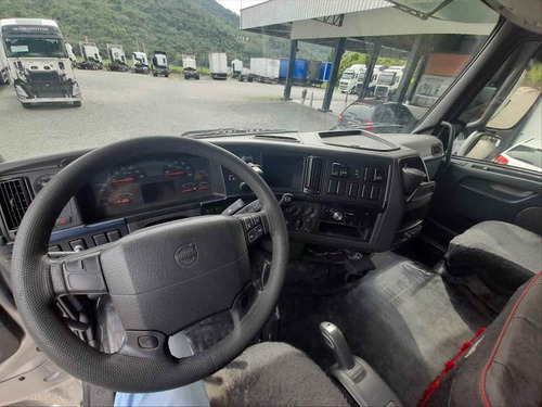 Imagem 14 de 14 de Volvo Fh 460 6x2t 2014/2014 I-shift Globetrotter