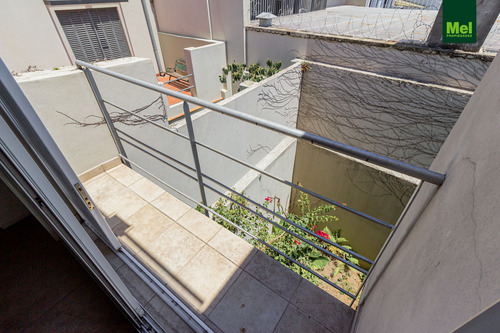 Hermoso 2 Ambientes C/balcón Y Terraza Propia En Colegiales