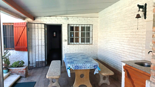 2 Hermosas Casas En Un Padrón