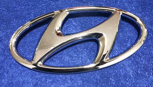 Emblema Parrilla Delantera Hyundai Santa Fe 2019 2021 Origin (Usado)