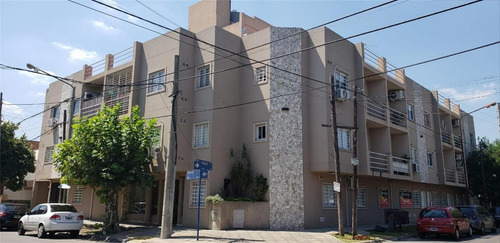 Ramos Mejia - Alquiler Cochera Edificio Laprida 278