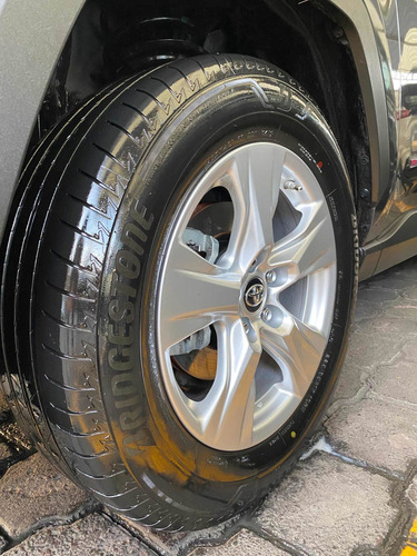 Imagen 6 de 11 de Toyota Rav4 2019 2.5 Xle 4wd At 204 Hp
