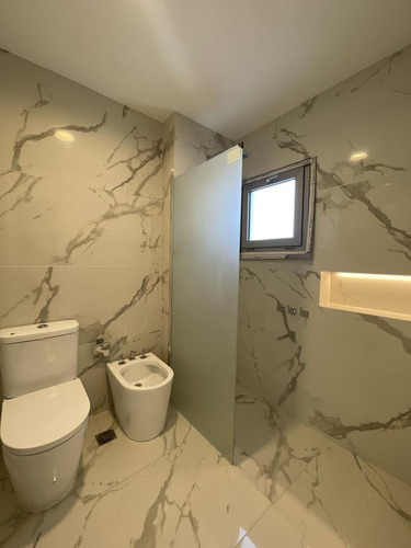Imagen 17 de 27 de Piso - A Mts De Av. Alem - 180 Mts - Piso 14