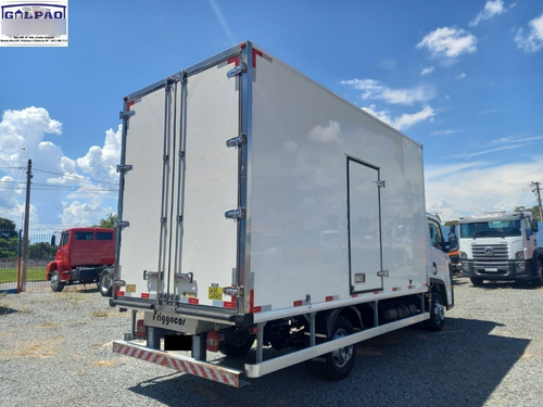 Imagem 6 de 15 de Vw Express Prime (2020) Baú Refrigerado