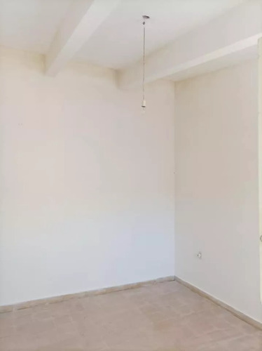 Venta - Apartamento De 1 Dormitorio. Posible Permuta - Ref. #921