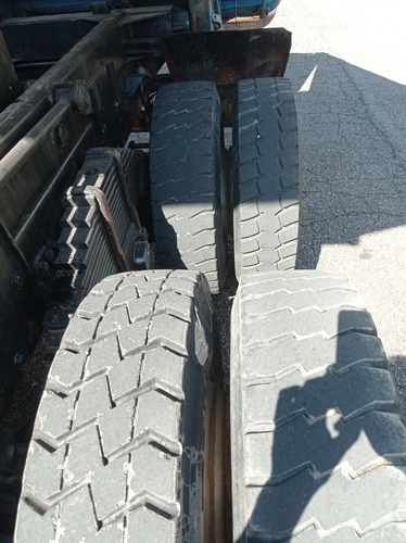 Volkswagen 31320 6x4 Basculante